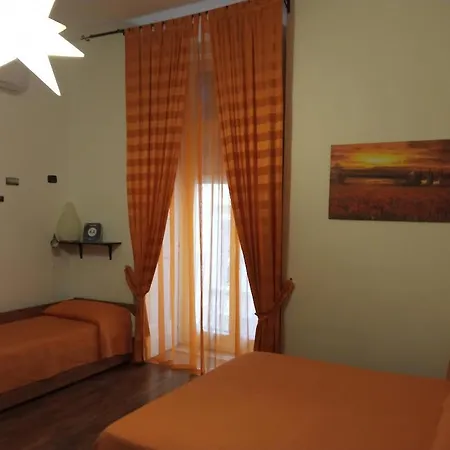 Napolibed 3* נאפולי