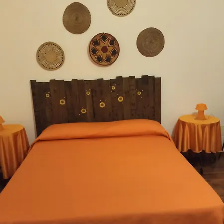 Napolibed 3* נאפולי