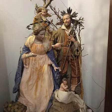 Napolibed 3* נאפולי